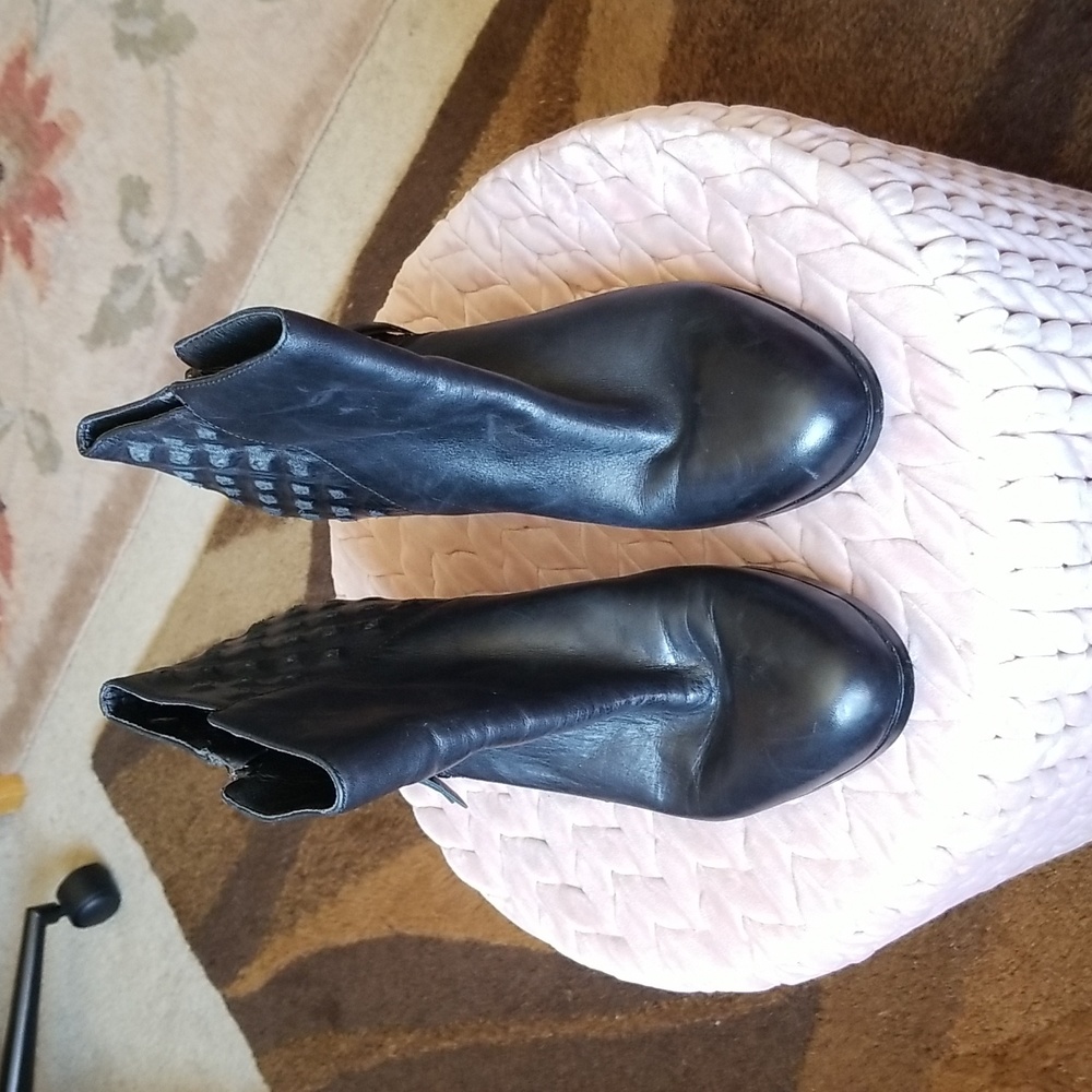 SAM EDELMAN LUCILLE ANKLE BOOTS